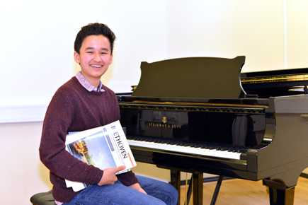 Vincent Wins Beethoven Junior Intercollegiate Piano Competition